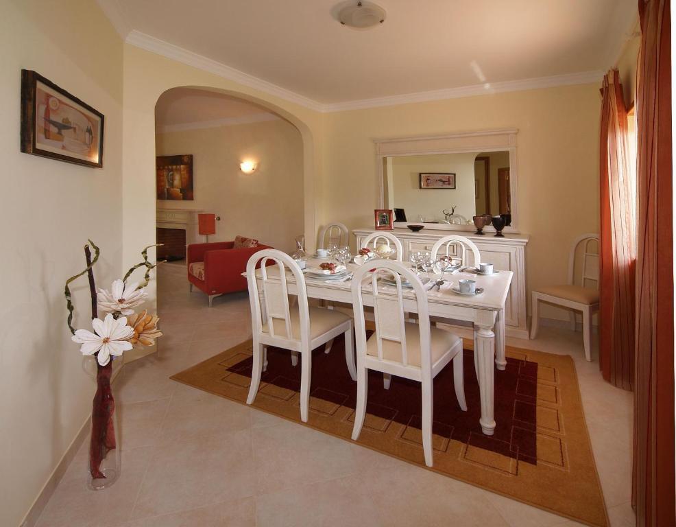 Oasis Parque Country Club Hotel Portimão Room photo