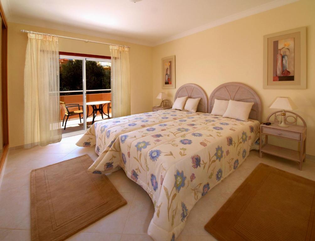 Oasis Parque Country Club Hotel Portimão Room photo